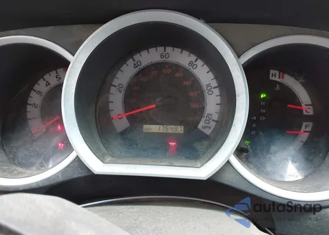 2015 Toyota Tacoma Base V6 z USA, uszkodzony, nr VIN 3TMMU4FN4FM075340